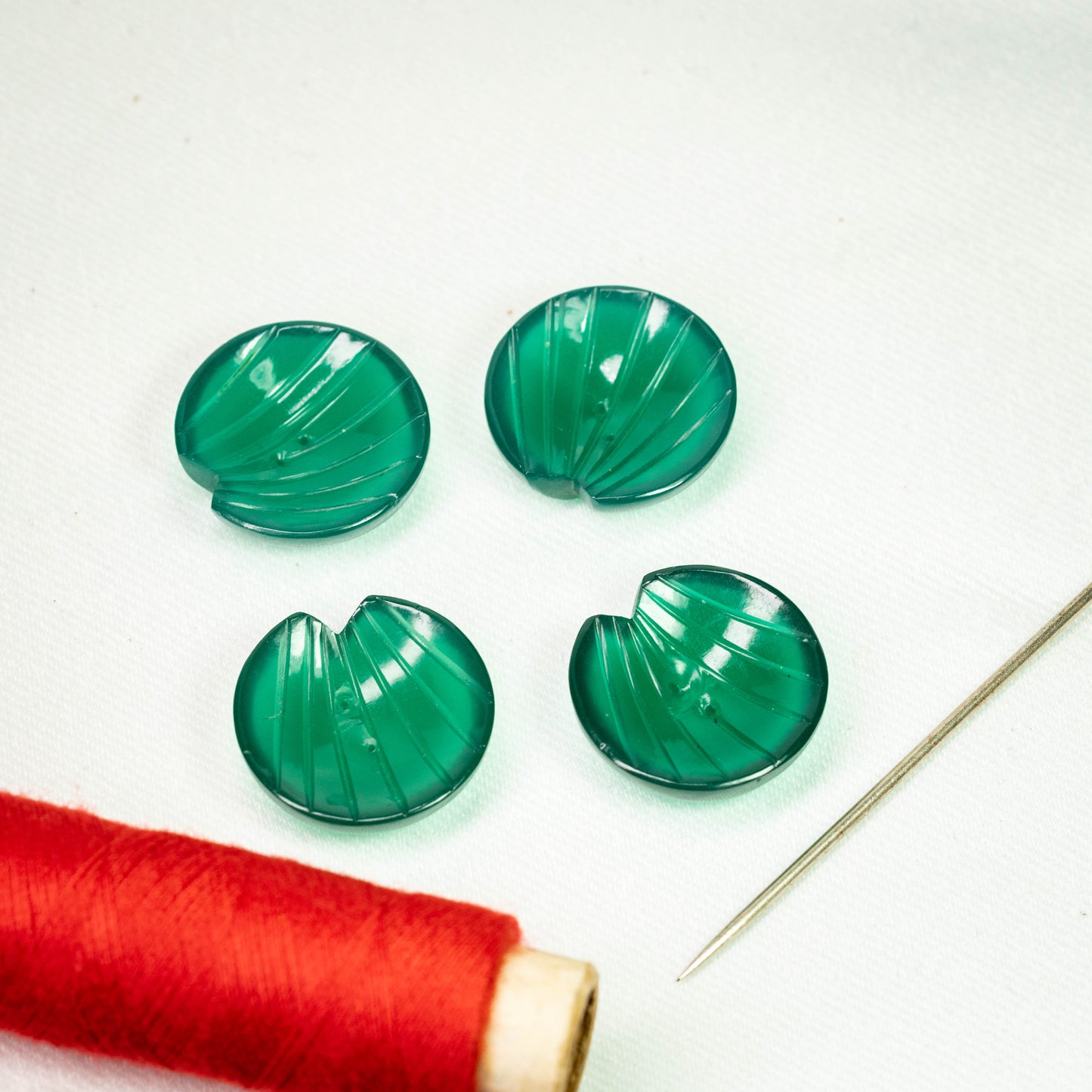 Green Onyx Buttons 4 pieces 32.6 carat