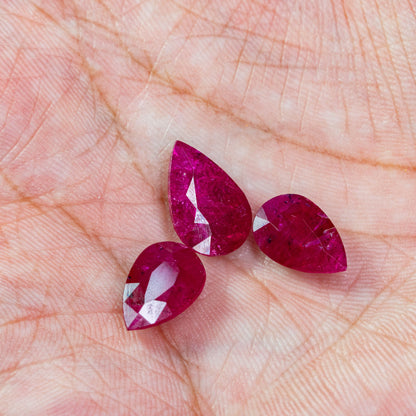 Ruby Pear 3 piece set 14.1 carats