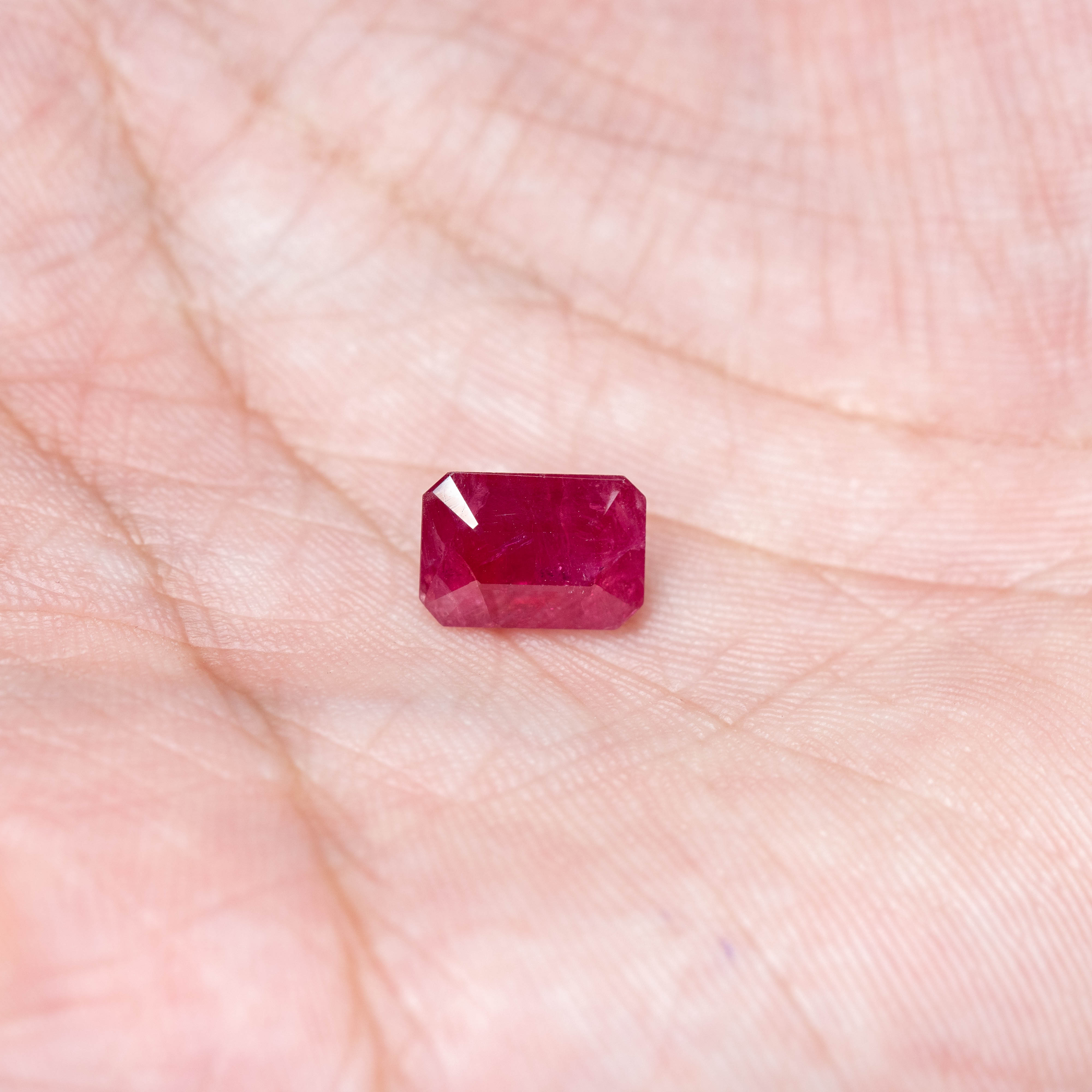 Buy Ruby Octagon 4.77 carat from Mozambique at best price online ...